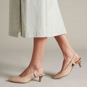 Clarks Blush Leather Linvale Loop